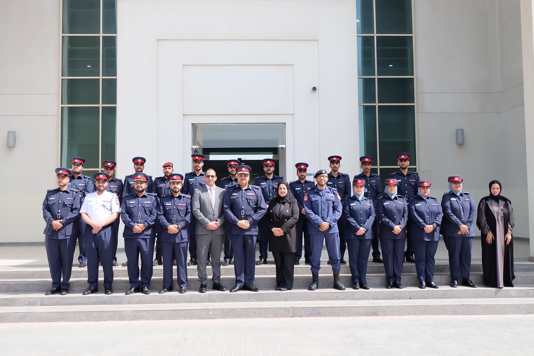 مساعد رئيس الأمن العام لشئون المجتمع ينظم ورشة حول (فن التعامل مع الجمهور)<